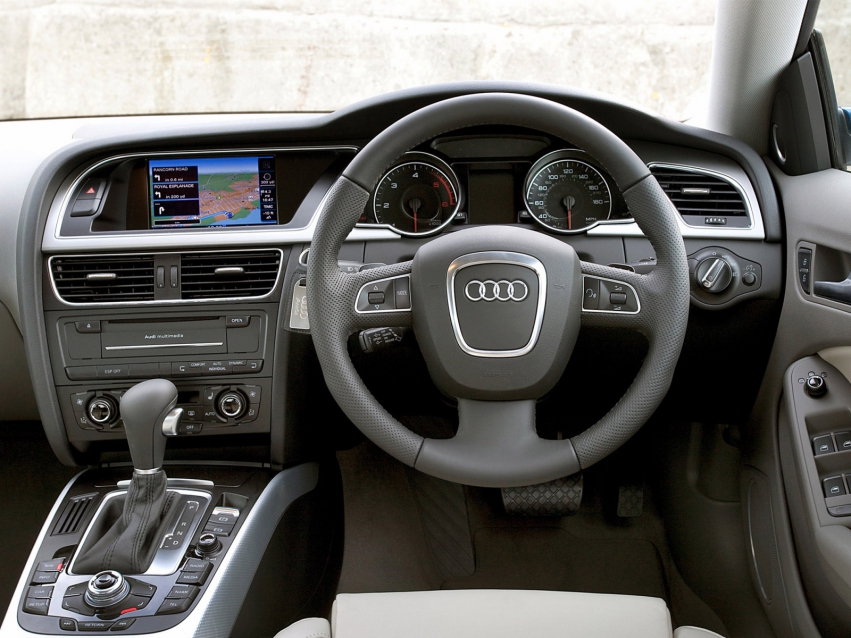 Авто обои Audi A5 Sportback Hatchback 2009