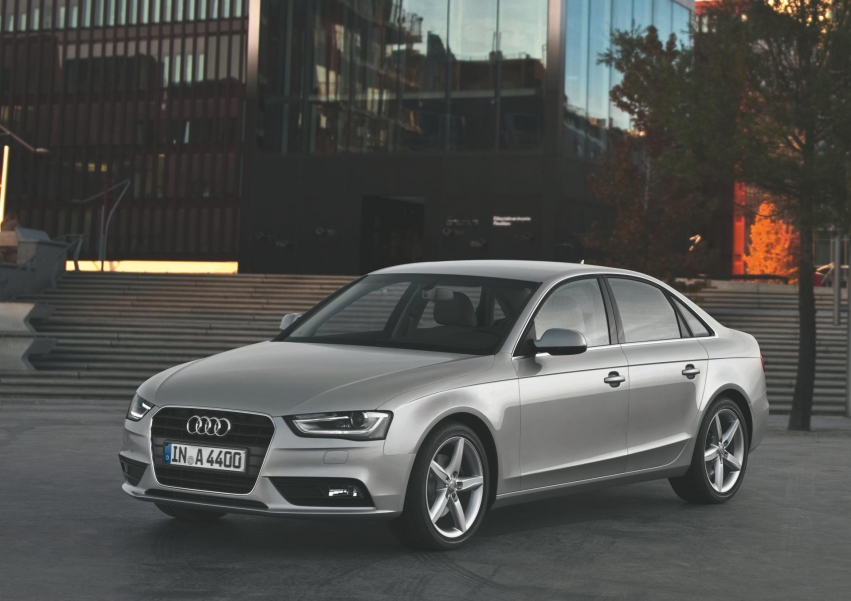 Авто обои Audi A4 2013