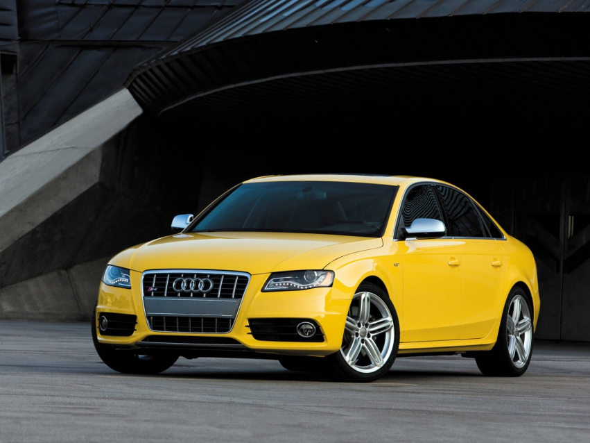 Авто обои Audi S4 2009-2011