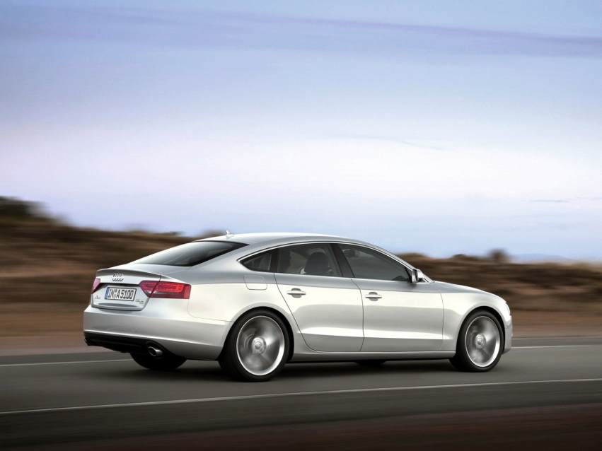 Авто обои Audi A5 Sportback Hatchback 2009