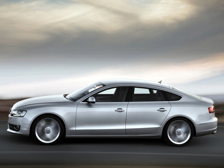 Авто обои Audi A5 Sportback Hatchback 2009