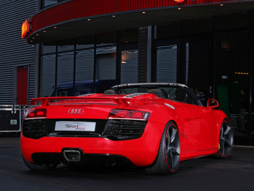 Авто обои Audi R8 Spyder 2010-...