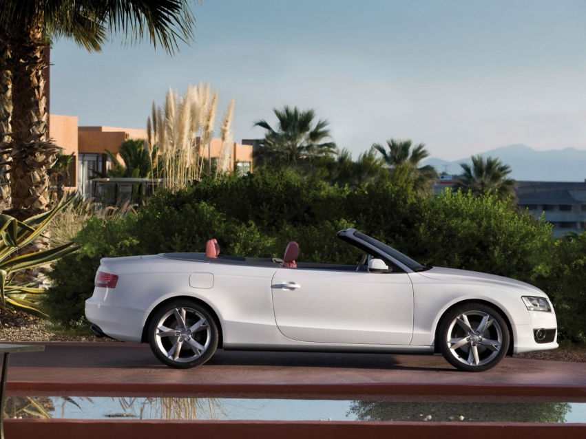 Авто обои Audi A5 Cabriolet 2009