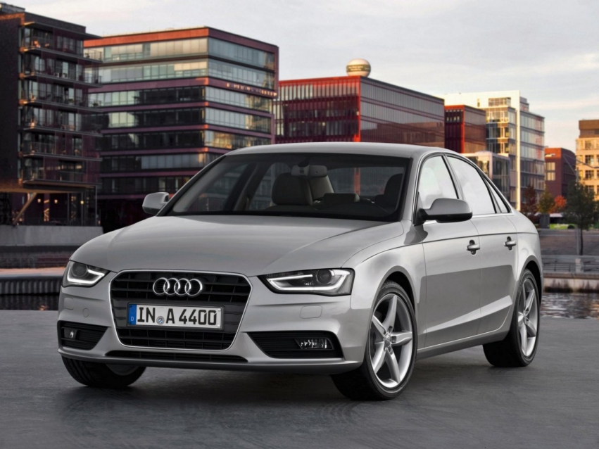 Авто обои Audi A4 Седан 2011  