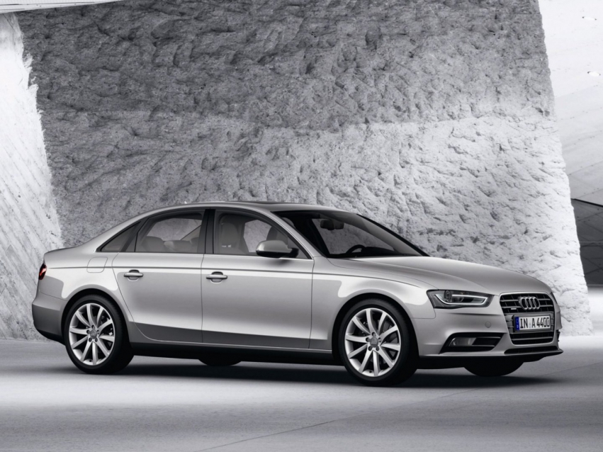 Авто обои Audi A4 Седан 2011  