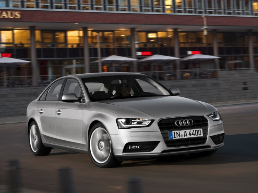 Авто обои Audi A4 Седан 2011  