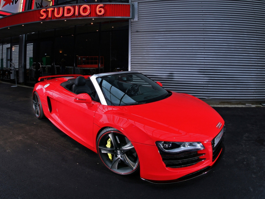 Авто обои Audi R8 Spyder 2010-...