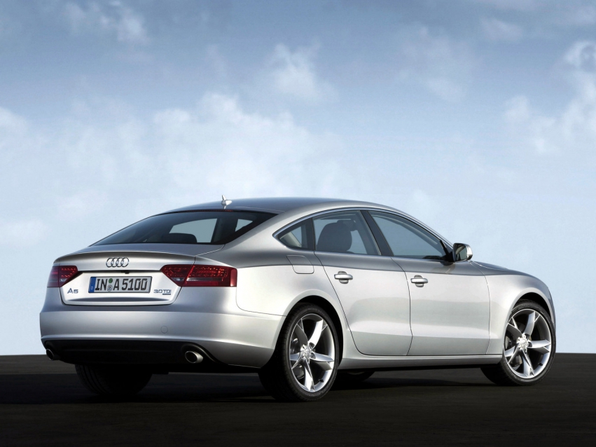 Авто обои Audi A5 Sportback Hatchback 2009