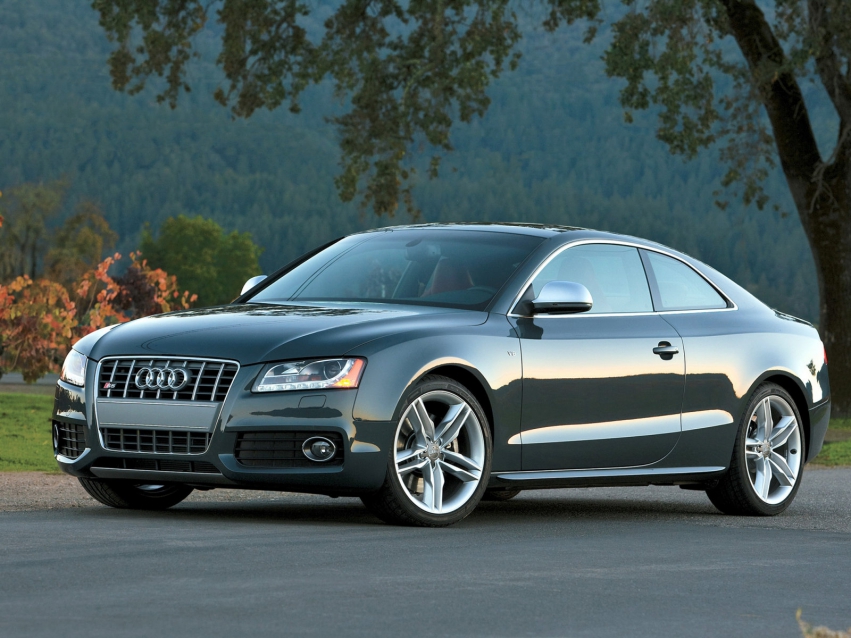 Авто обои Audi S5 Coupe 2008-2011