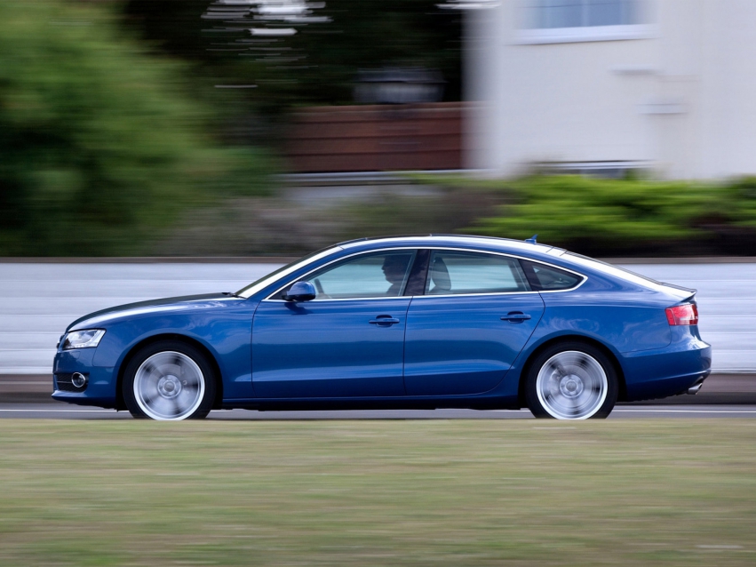 Авто обои Audi A5 Sportback Hatchback 2009