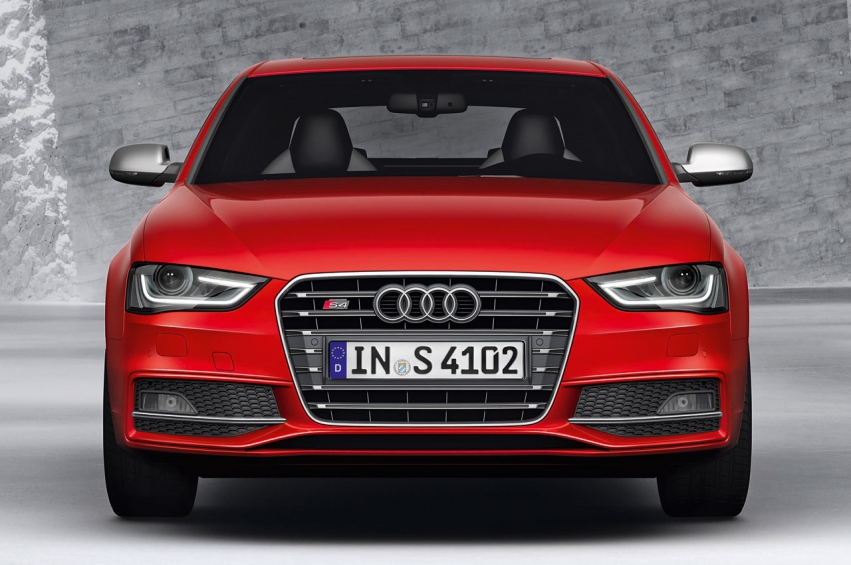 Авто обои Audi S4 2013