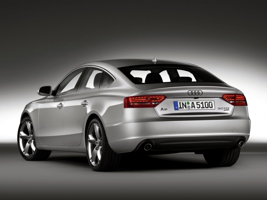 Авто обои Audi A5 Sportback Hatchback 2009