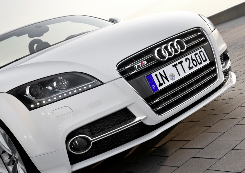 Авто обои Audi TT 2011