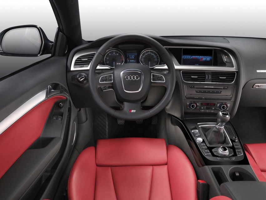 Авто обои Audi S5 Coupe 2008-2011