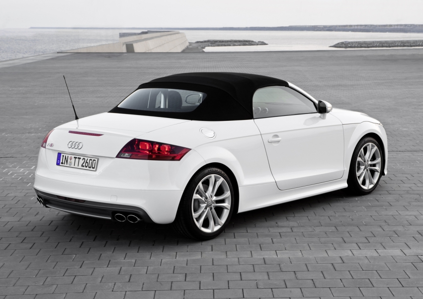 Авто обои Audi TT 2011