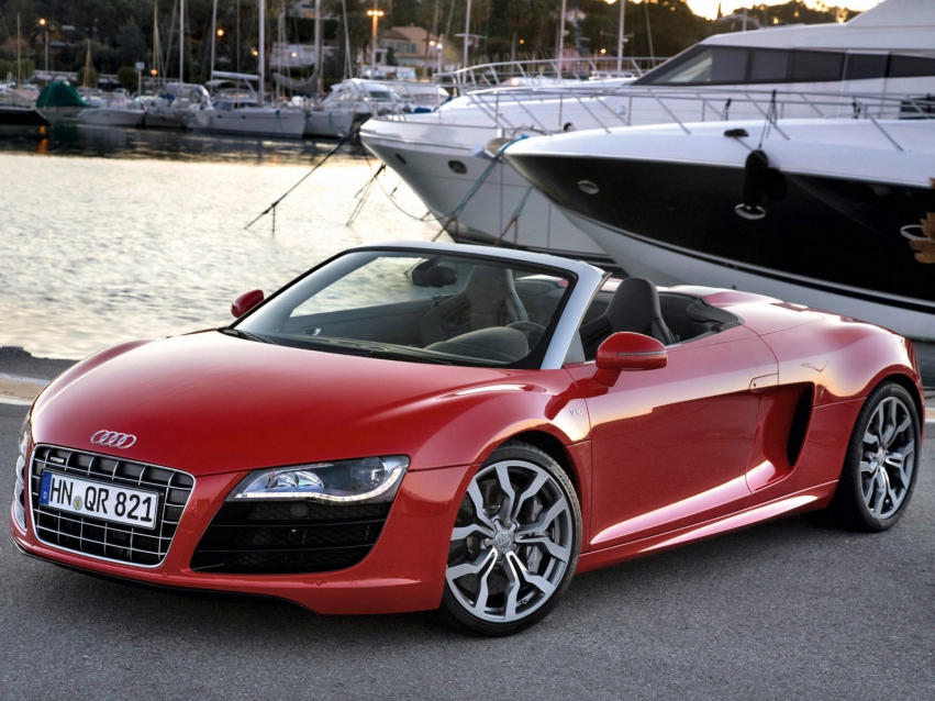 Авто обои Audi R8 Spyder 2010-...