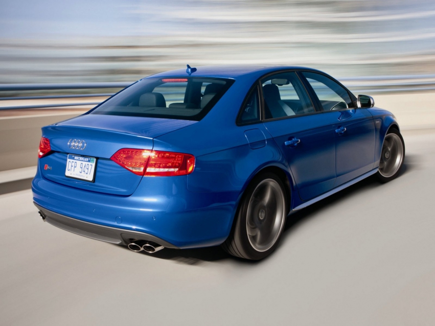 Авто обои Audi S4 2009-2011