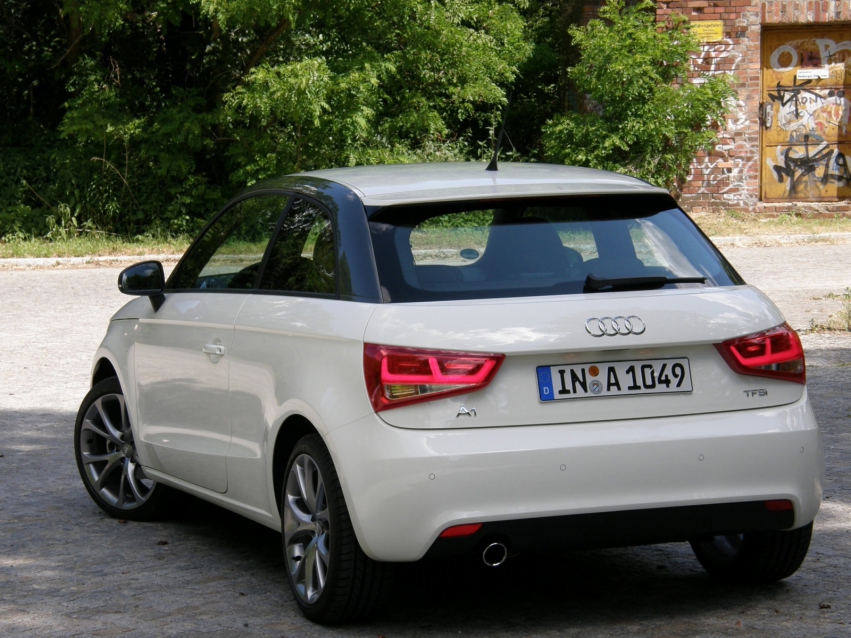 Авто обои Audi A1 Hatchback 2010