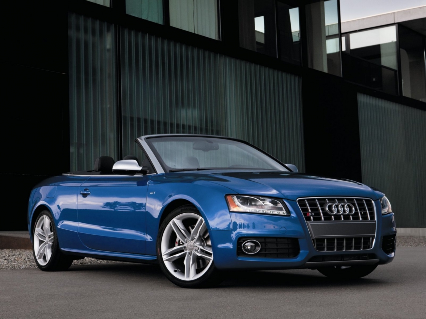 Авто обои Audi S5 Cabrialet 2009-2011