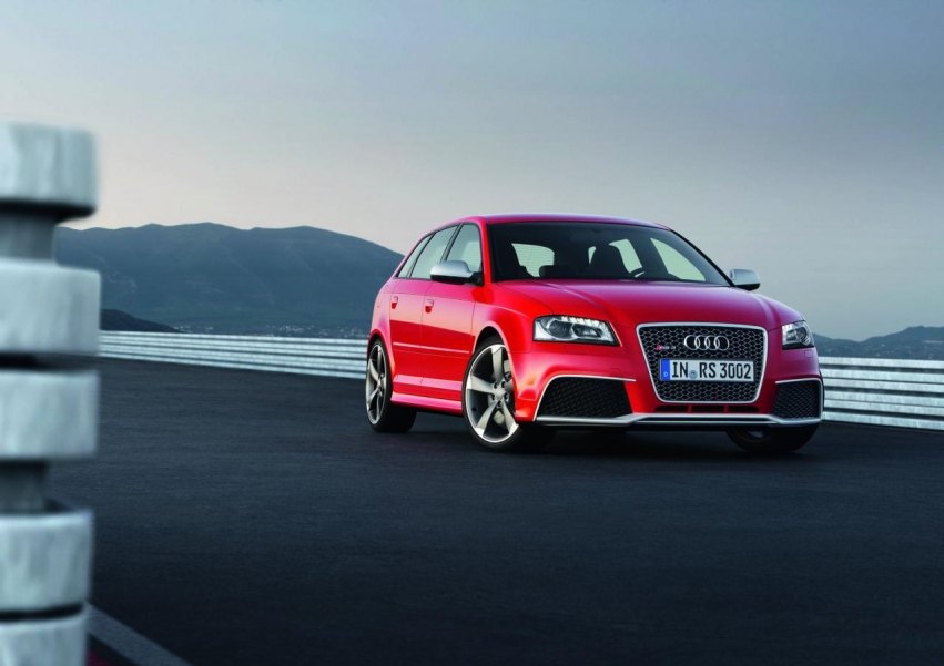 Авто обои Audi RS 3 Sportback 2012