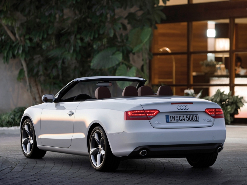 Авто обои Audi A5 Cabriolet 2009