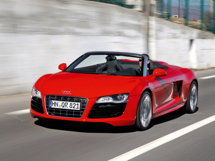 Авто обои Audi R8 Spyder 2010-...