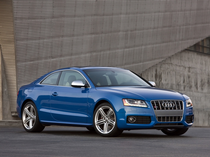 Авто обои Audi S5 Coupe 2008-2011