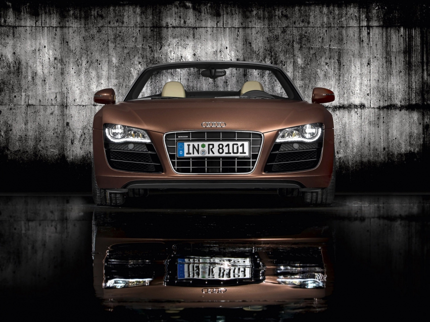 Авто обои Audi R8 Spyder 2010-...