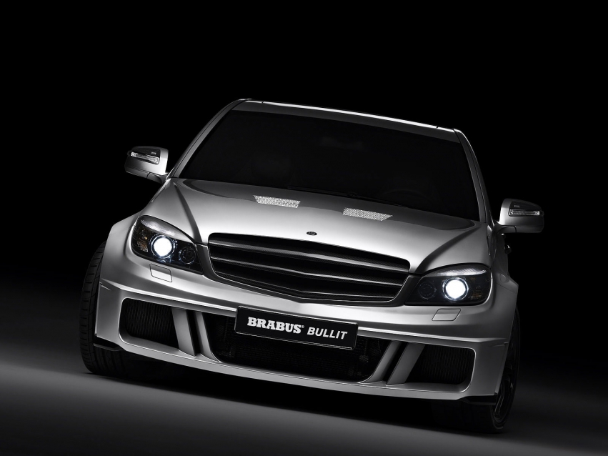 Авто обои Mercedes-Benz Mercedes C tuned by BRABUS bulit