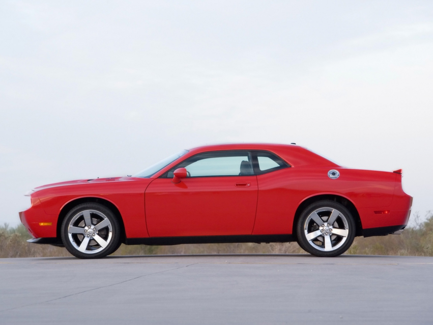 Авто обои Dodge 2009 Dodge Challenger R/T