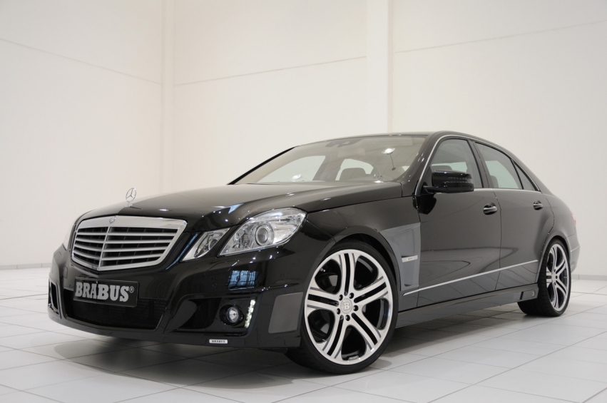 Авто обои Mercedes-Benz E Class 2009 - BRABUS 