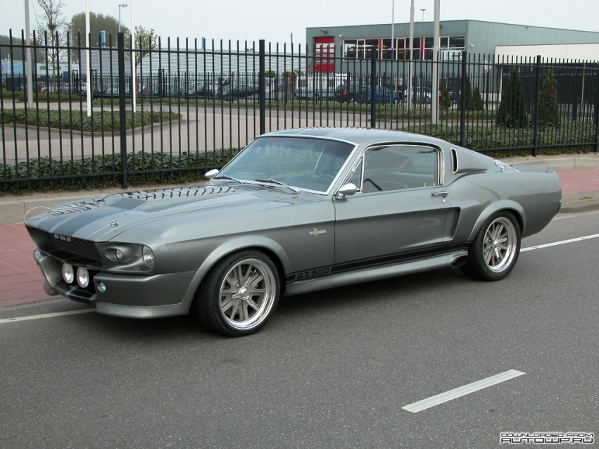 Авто обои Ford Mustang GT500 