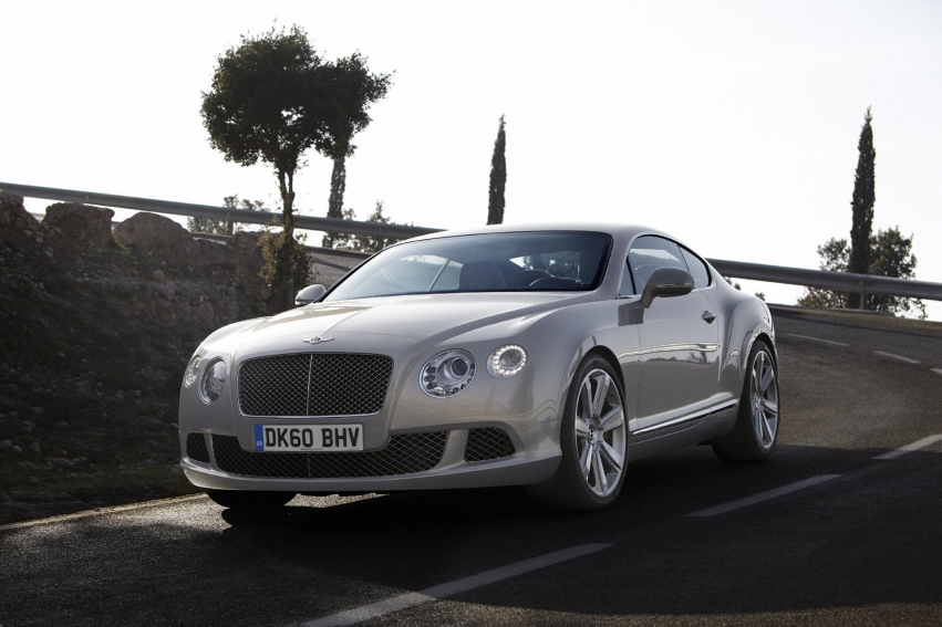 Авто обои Bentley Continental GT 2012