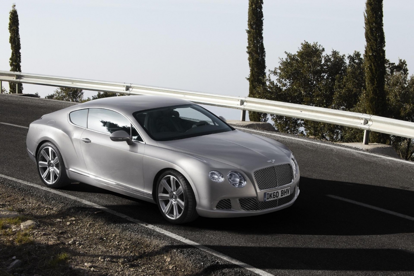 Авто обои Bentley Continental GT 2012