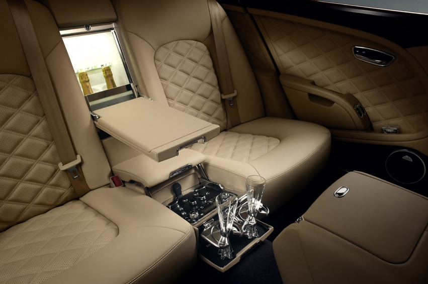 Авто обои Bentley Mulsanne Mulliner 2013