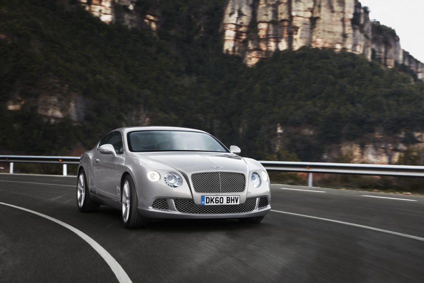 Авто обои Bentley Continental GT 2012