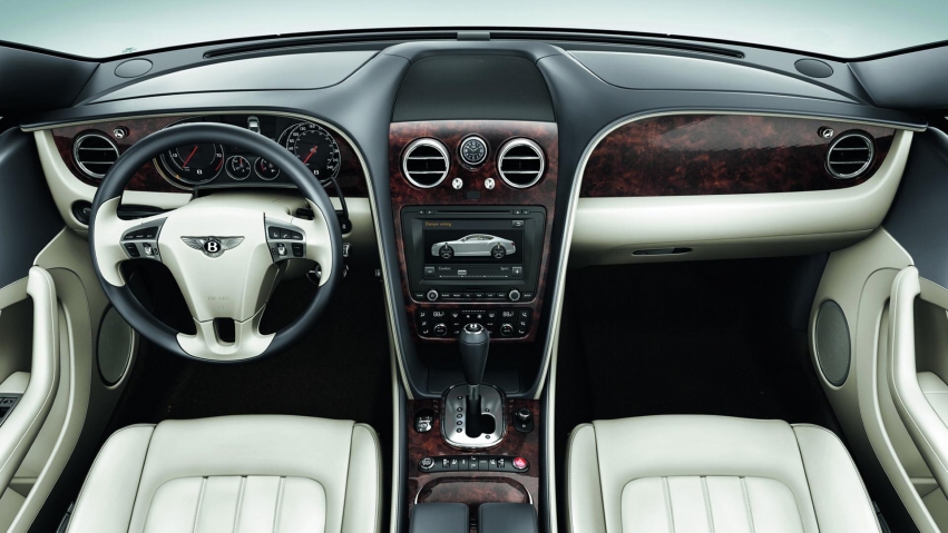 Авто обои Bentley Continental GT 2012