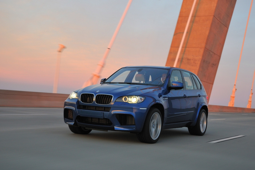 Авто обои BMW X5 M