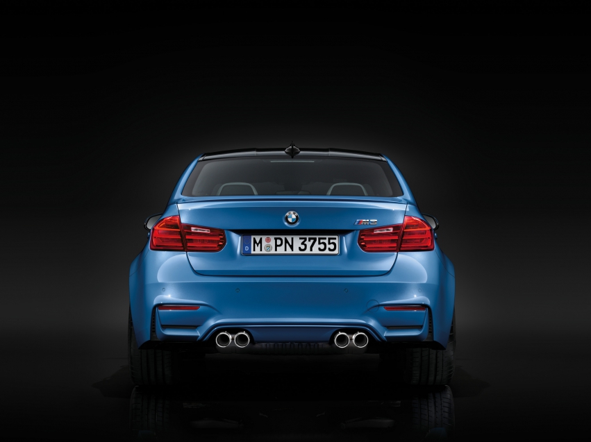 Авто обои BMW M3 Sedan 2015