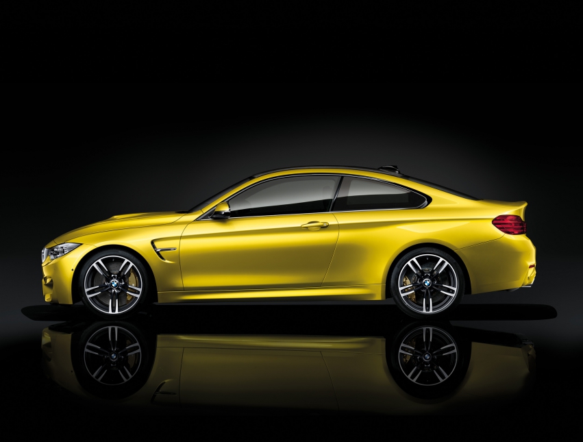 Авто обои BMW M4 Coupe 2015