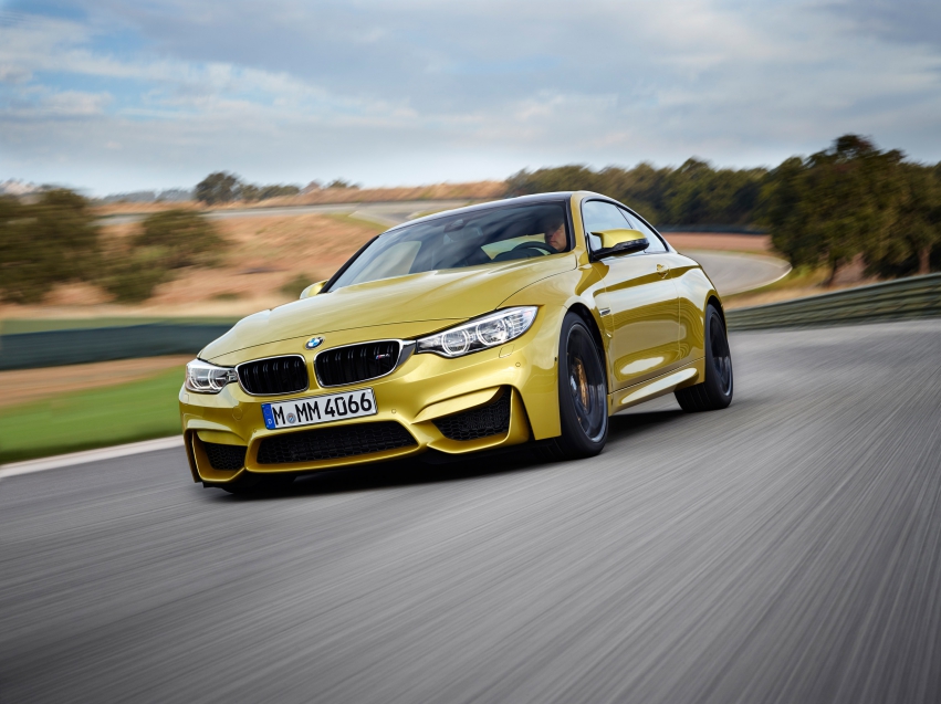 Авто обои BMW M4 Coupe 2015