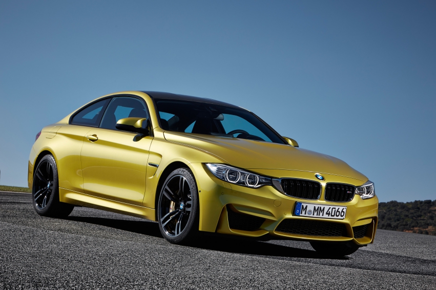 Авто обои BMW M4 Coupe 2015