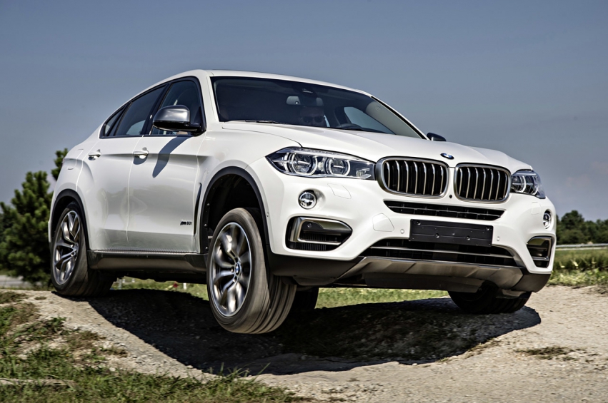 Авто обои BMW X6 2015