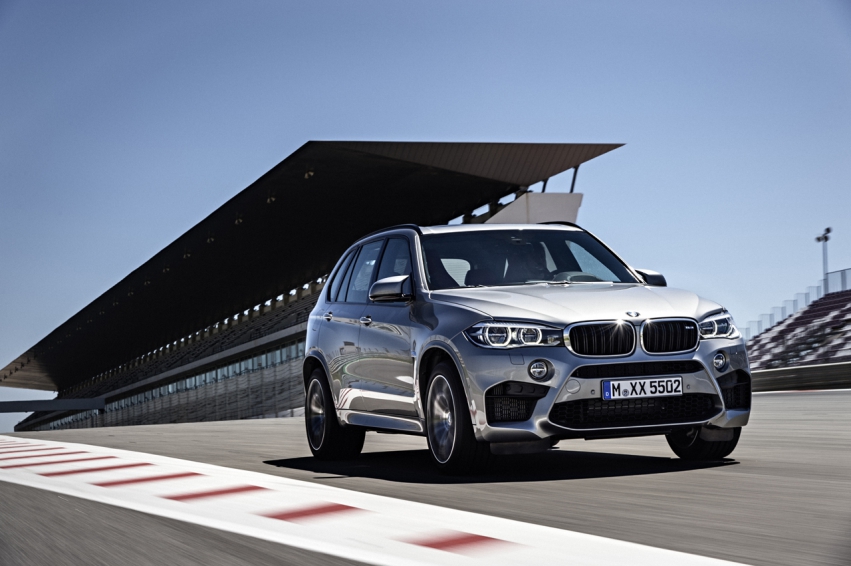 Авто обои BMW X5 M 2015