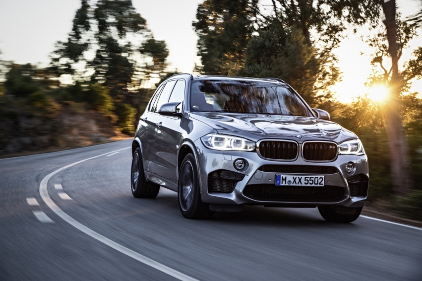 Авто обои BMW X5 M 2015