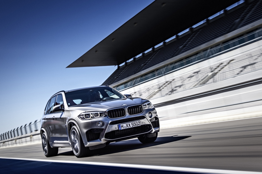 Авто обои BMW X5 M 2015