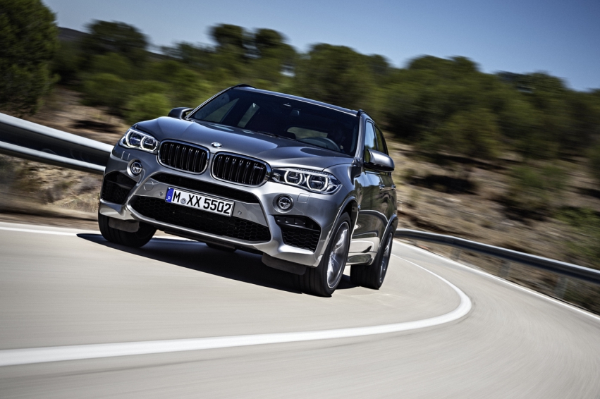 Авто обои BMW X5 M 2015