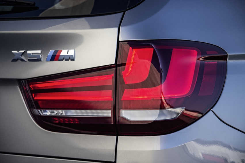 Авто обои BMW X5 M 2015