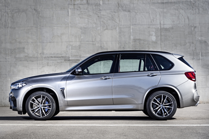 Авто обои BMW X5 M 2015