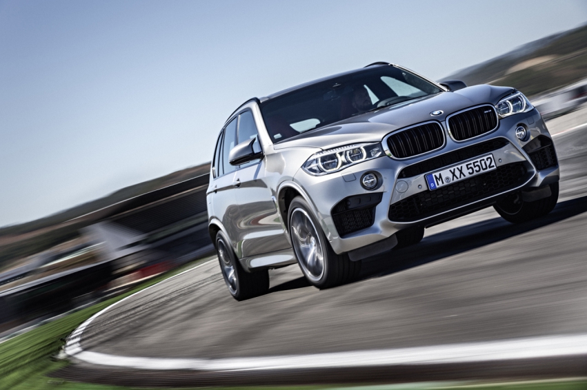 Авто обои BMW X5 M 2015